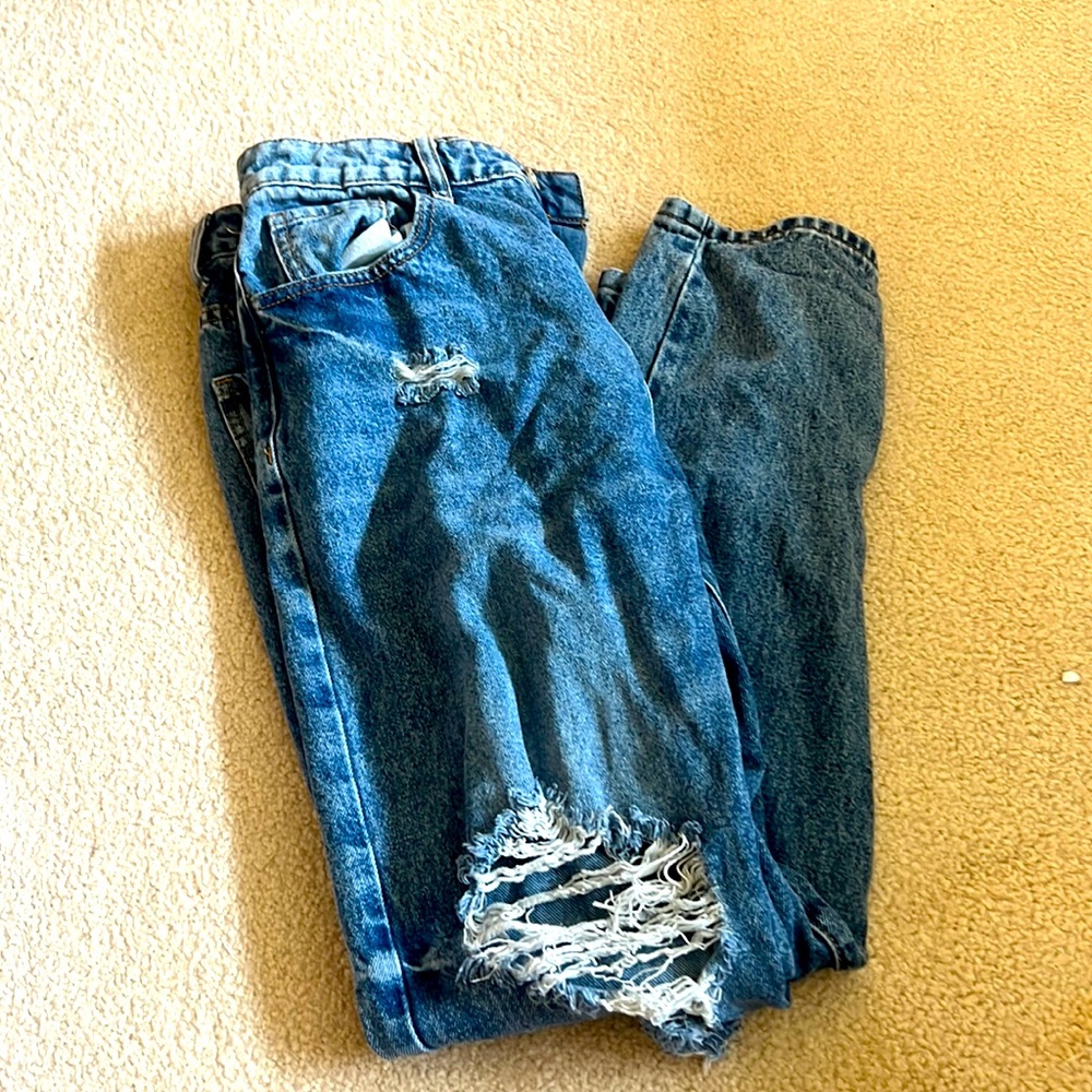 ripped boyfriend jeans
